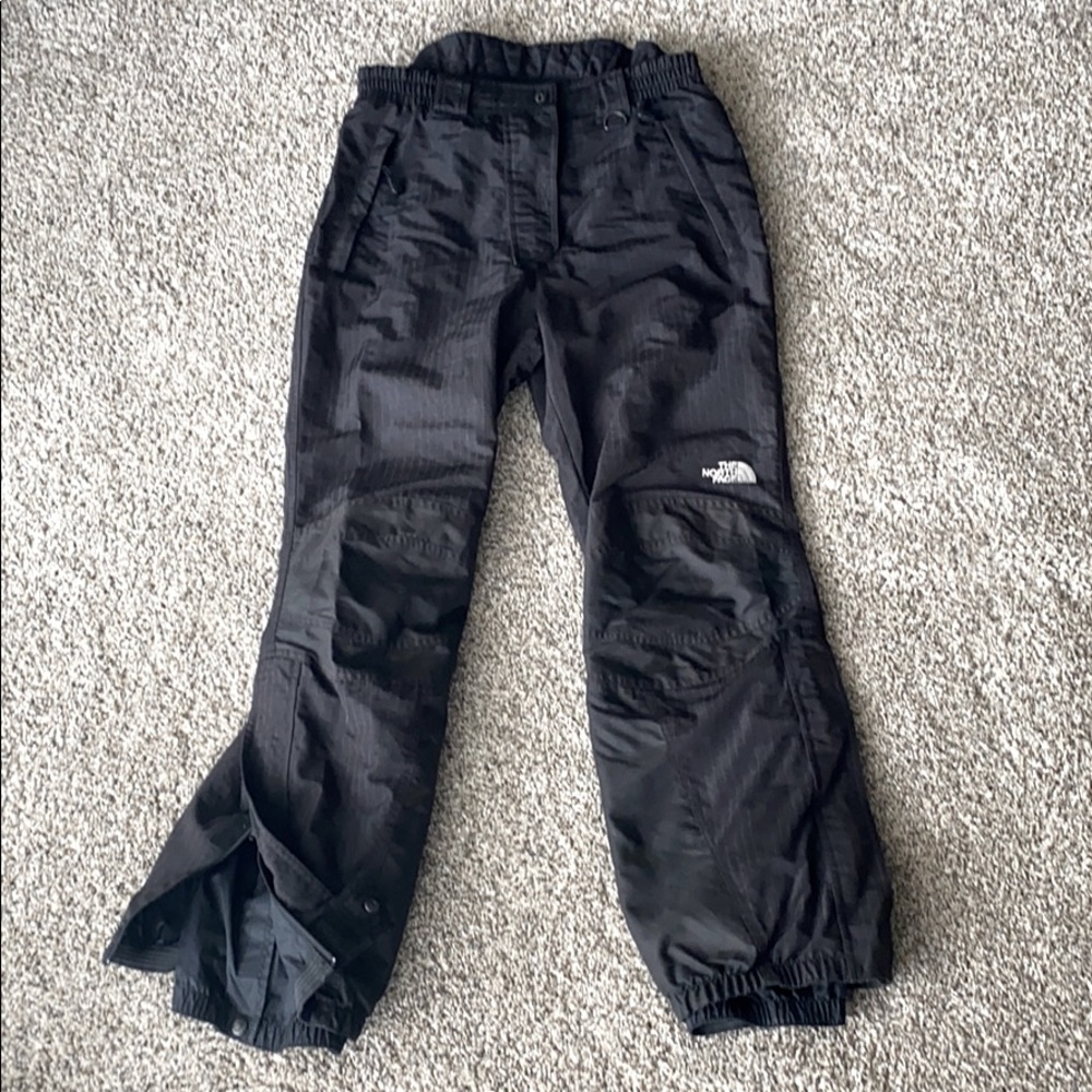 Women’s The North Face snow pants Size 12 Black